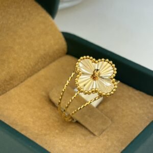 خاتم ذهب عيار 21-2.26 جرام