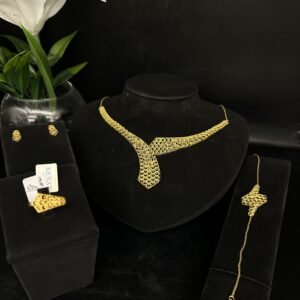 طقم ذهب انيق عيار 21 -  18.7 جرام