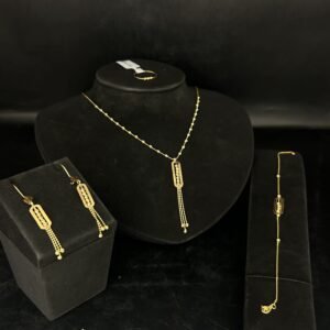 طقم ذهب بتصميم انيق 21 -9.71 جرام
